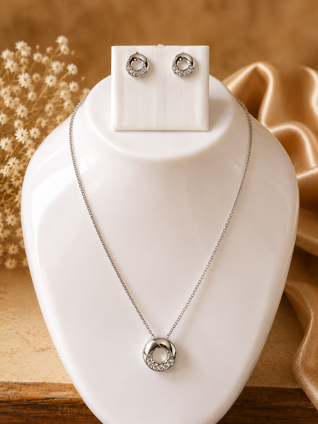 Locate chain plus earring